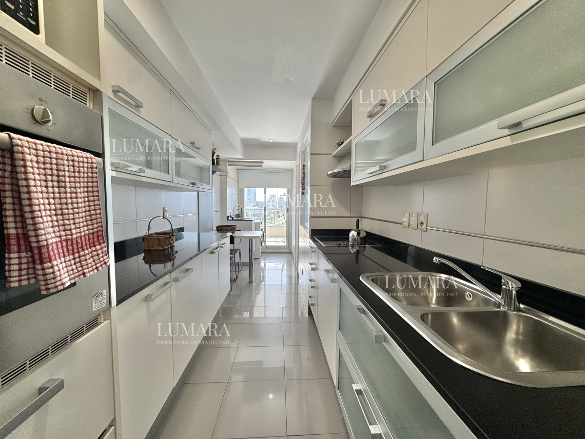 Apartamento ID.2666 - VENTA DE APARTAMENTO DE 3 DORMITORIOS EN EDIFICIO ART BOULEVARD PUNTA DEL ESTE 