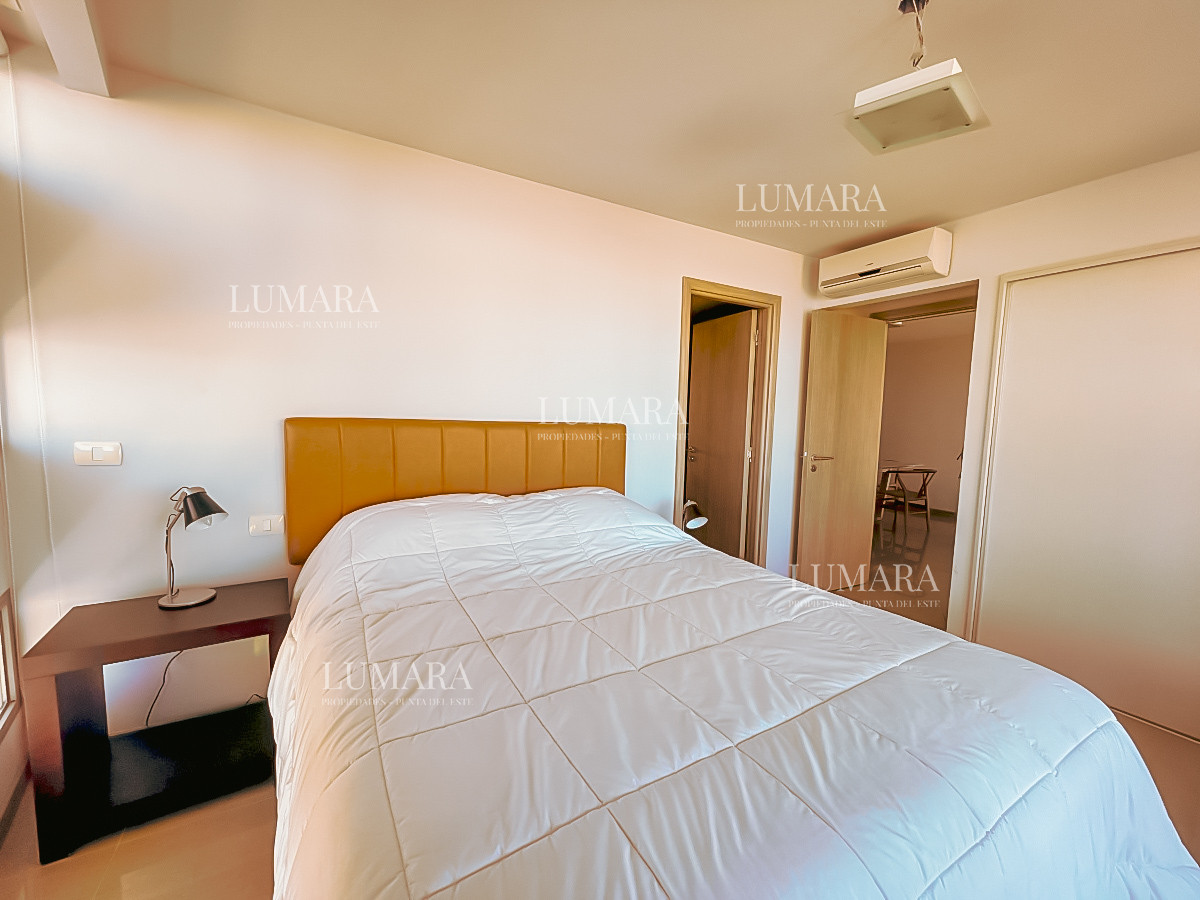 Apartamento ID.2585 - VENTA DE APARTAMENTO DE 2 DORMITORIOS EN EDIFICIO ONIX PUNTA DEL ESTE 