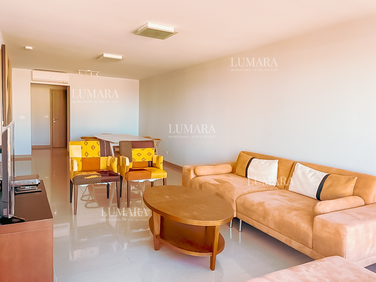 Apartamento ID.2585 - VENTA DE APARTAMENTO DE 2 DORMITORIOS EN EDIFICIO ONIX PUNTA DEL ESTE 