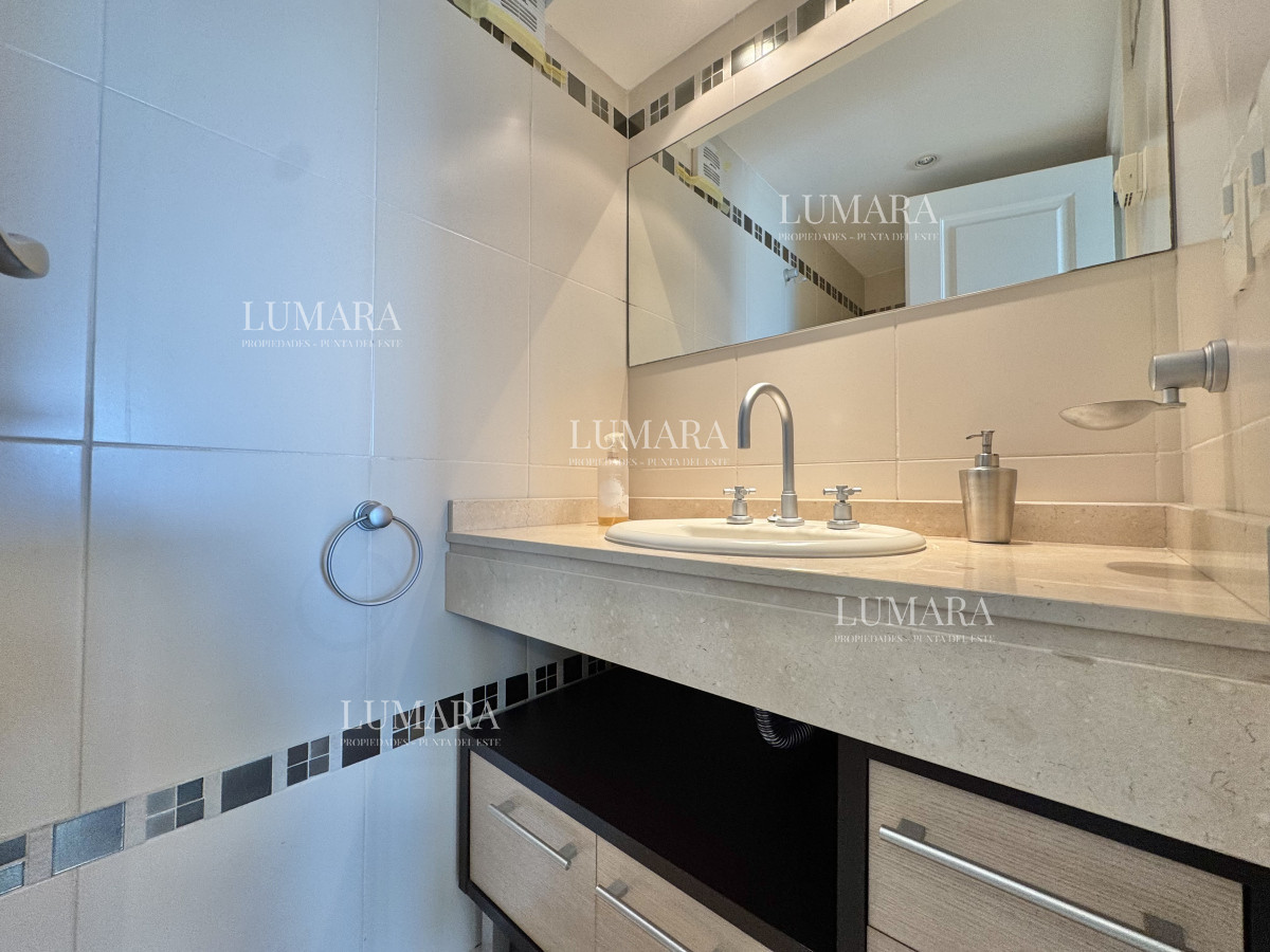 Apartamento ID.2666 - VENTA DE APARTAMENTO DE 3 DORMITORIOS EN EDIFICIO ART BOULEVARD PUNTA DEL ESTE 