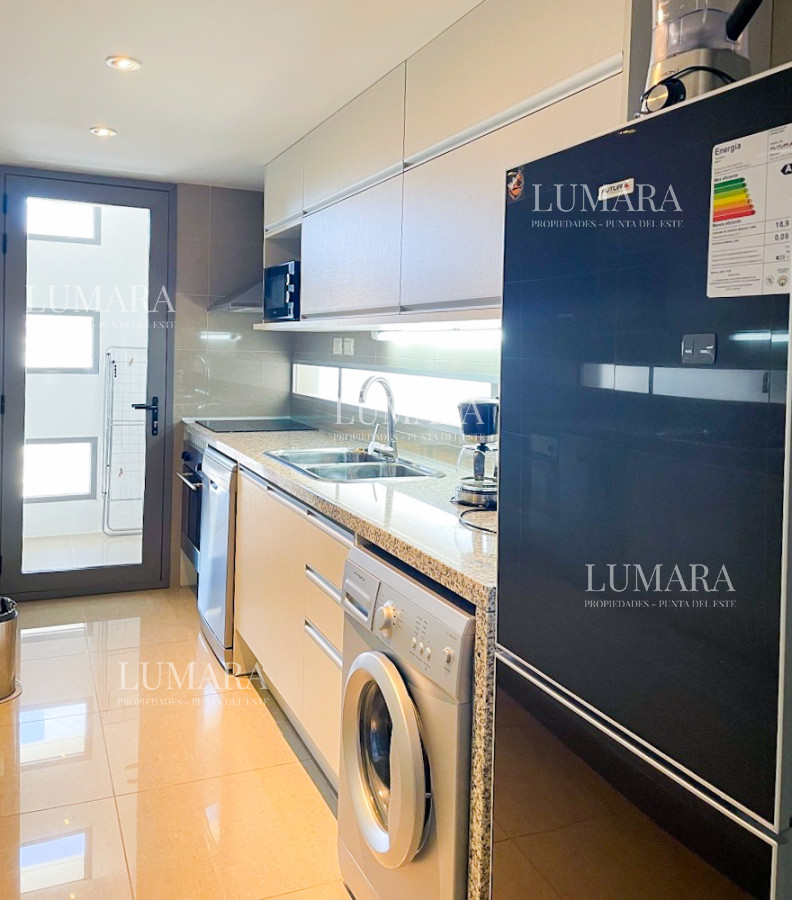 Apartamento ID.2585 - VENTA DE APARTAMENTO DE 2 DORMITORIOS EN EDIFICIO ONIX PUNTA DEL ESTE 