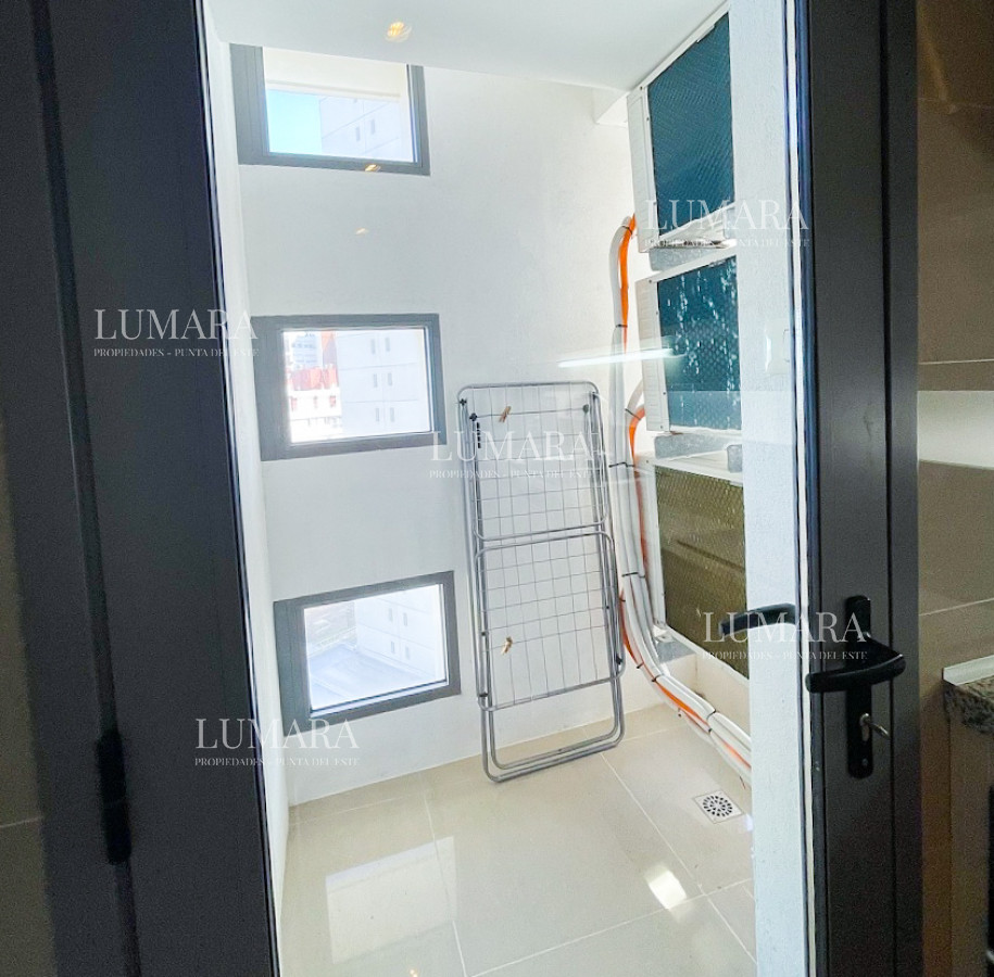Apartamento ID.2585 - VENTA DE APARTAMENTO DE 2 DORMITORIOS EN EDIFICIO ONIX PUNTA DEL ESTE 