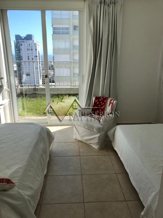 Apartamento ID.194 - En alquiler apartamento de 2 dormitorios y 2 baños con parrillero