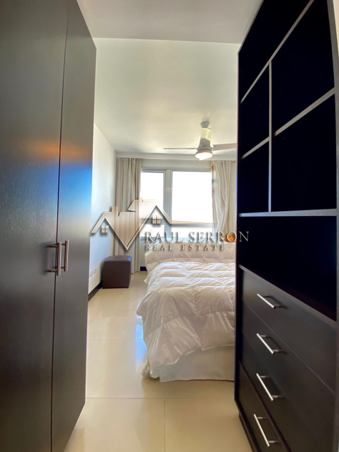 Apartamento ID.1203 - Apartamento en Venta, 3 dormitorios, 3 baños