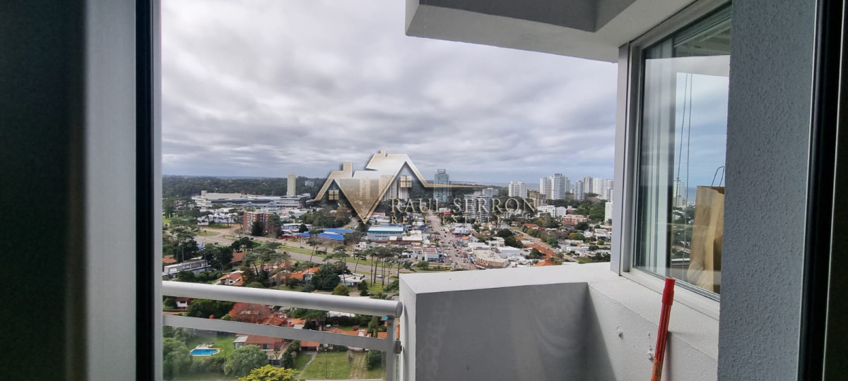 Apartamento ID.2816 - VENTA DE APAERTAMENTO MANSA PISO ALTO CON TODOS LOS AMENITIES