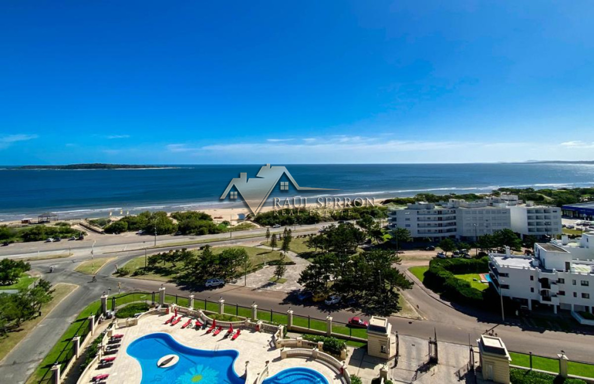 Apartamento ID.27 - VENTA DE APARTAMENTO DE 3 Y DEPENDENCIA EN EDIFICIO LE JARDIN PUNTA DEL ESTE