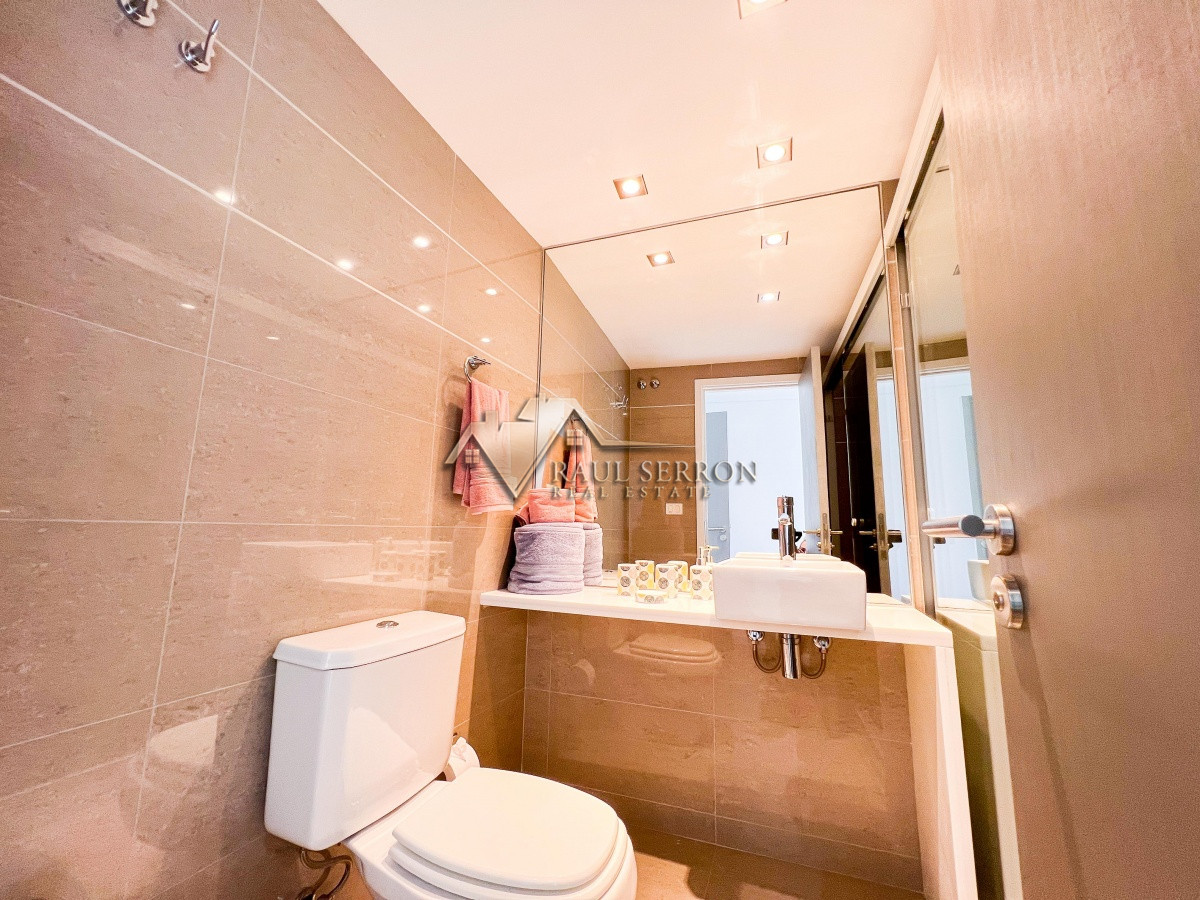 Apartamento ID.349 - VENTA DE APARTAMENTO PENTHOUSE EN EDIFICIO ALEXANDER BOULEVARD DE 3 DORMITORIOS 