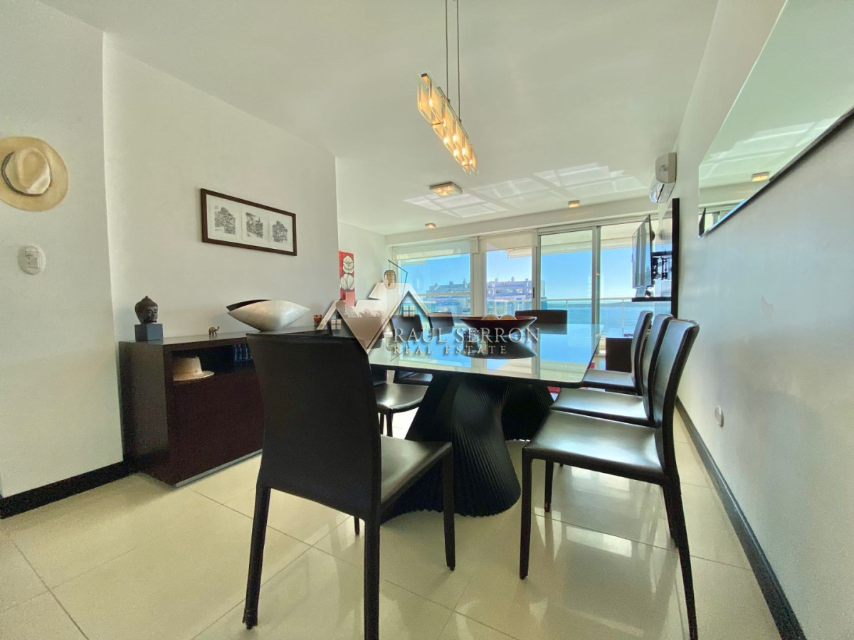 Apartamento ID.1203 - Apartamento en Venta, 3 dormitorios, 3 baños