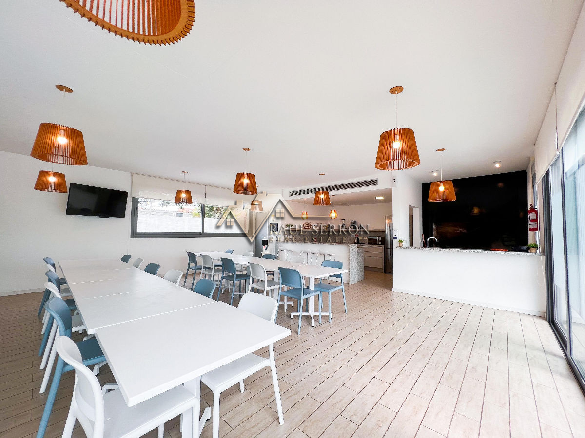 Apartamento ID.1069 - VENTA DE APARTAMENTO DE 3 SUITES EN EDIFICIO ALEXANDER BOULEVARD PUNTA DEL ESTE 