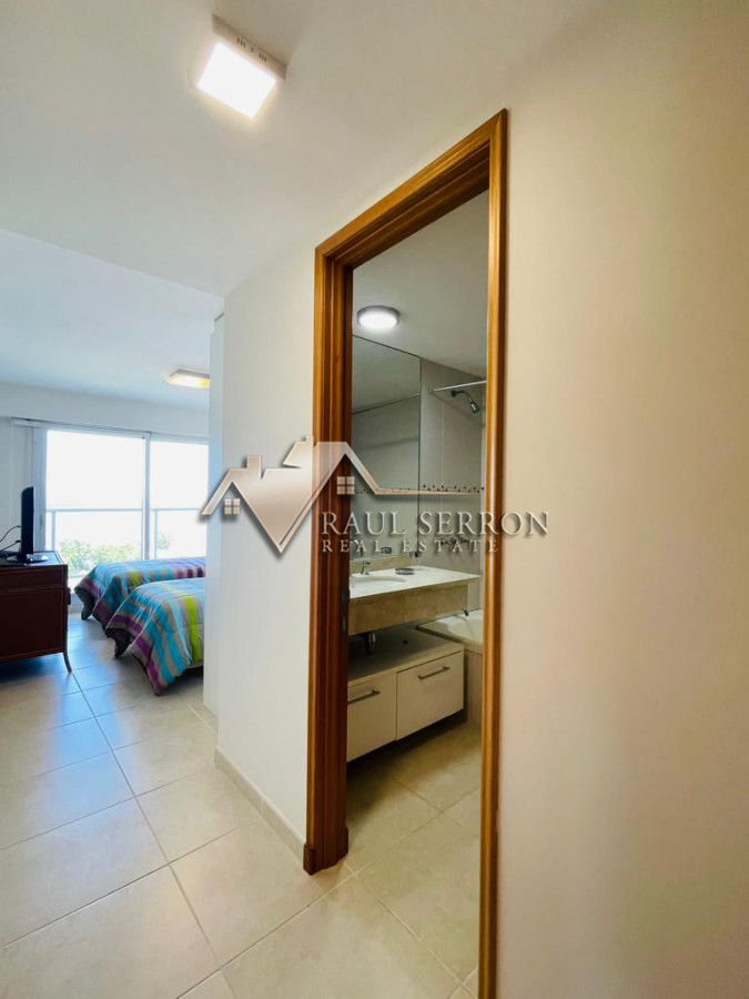 Apartamento ID.1192 - Apartamento en Venta, 3 dormitorios + dependencia
