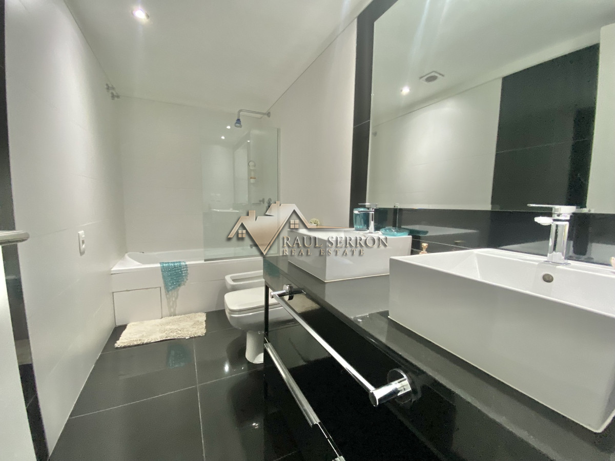 Apartamento ID.1825 - VENTA DE APARTAMENTO DE 3 SUITES EN EDIFICIO ARTOWER PUNTA DEL ESTE