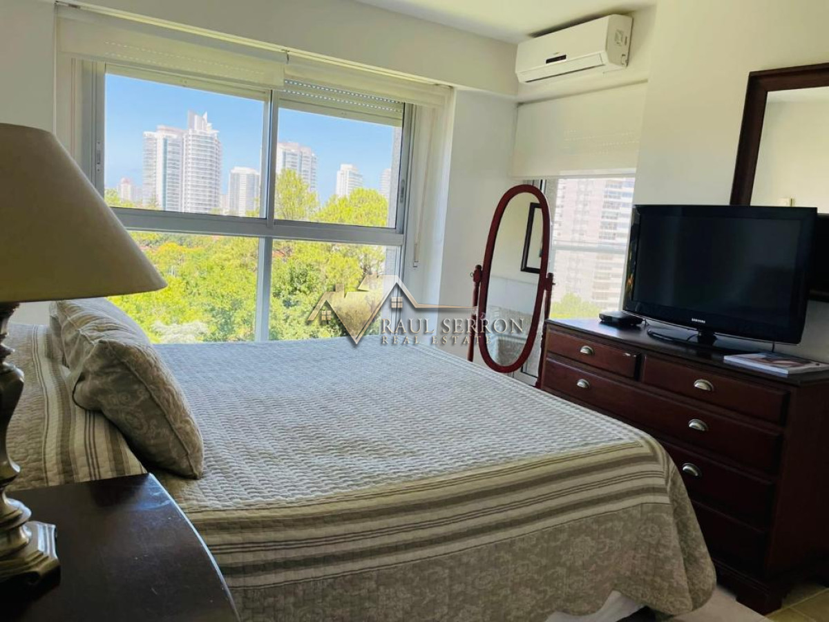Apartamento ID.1192 - Apartamento en Venta, 3 dormitorios + dependencia