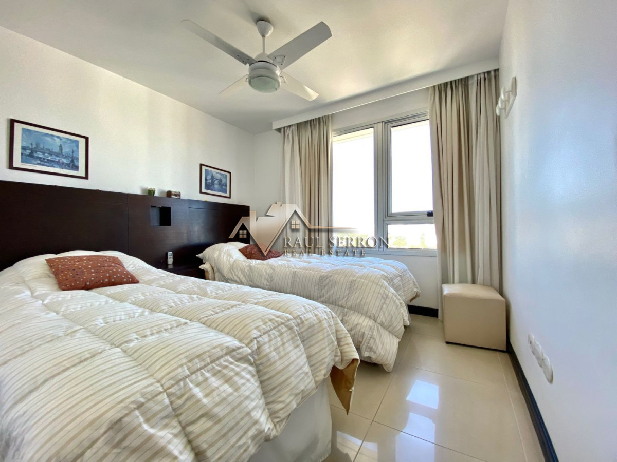 Apartamento ID.1203 - Apartamento en Venta, 3 dormitorios, 3 baños