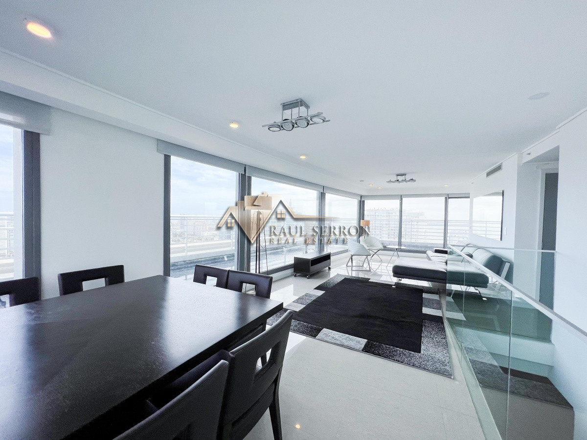 Apartamento ID.349 - VENTA DE APARTAMENTO PENTHOUSE EN EDIFICIO ALEXANDER BOULEVARD DE 3 DORMITORIOS 