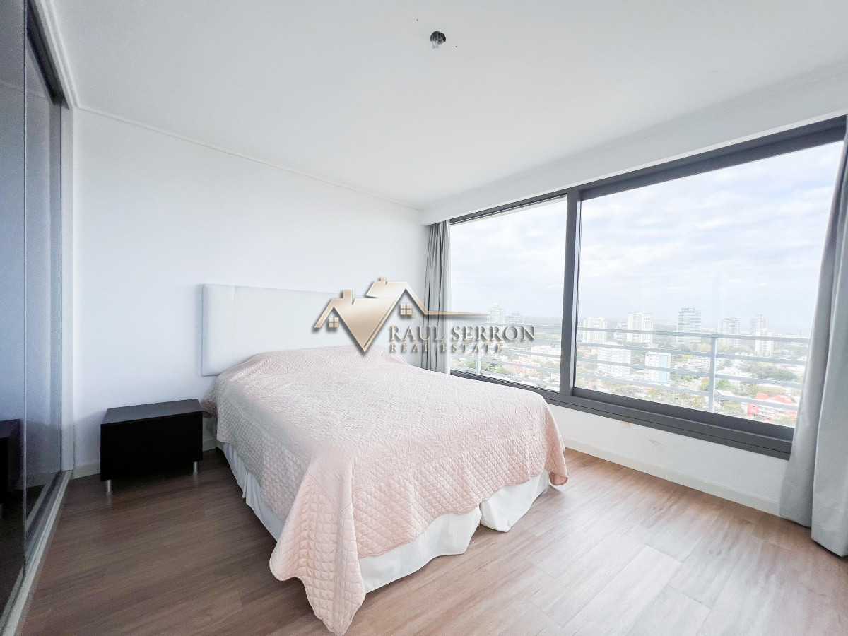 Apartamento ID.349 - VENTA DE APARTAMENTO PENTHOUSE EN EDIFICIO ALEXANDER BOULEVARD DE 3 DORMITORIOS 