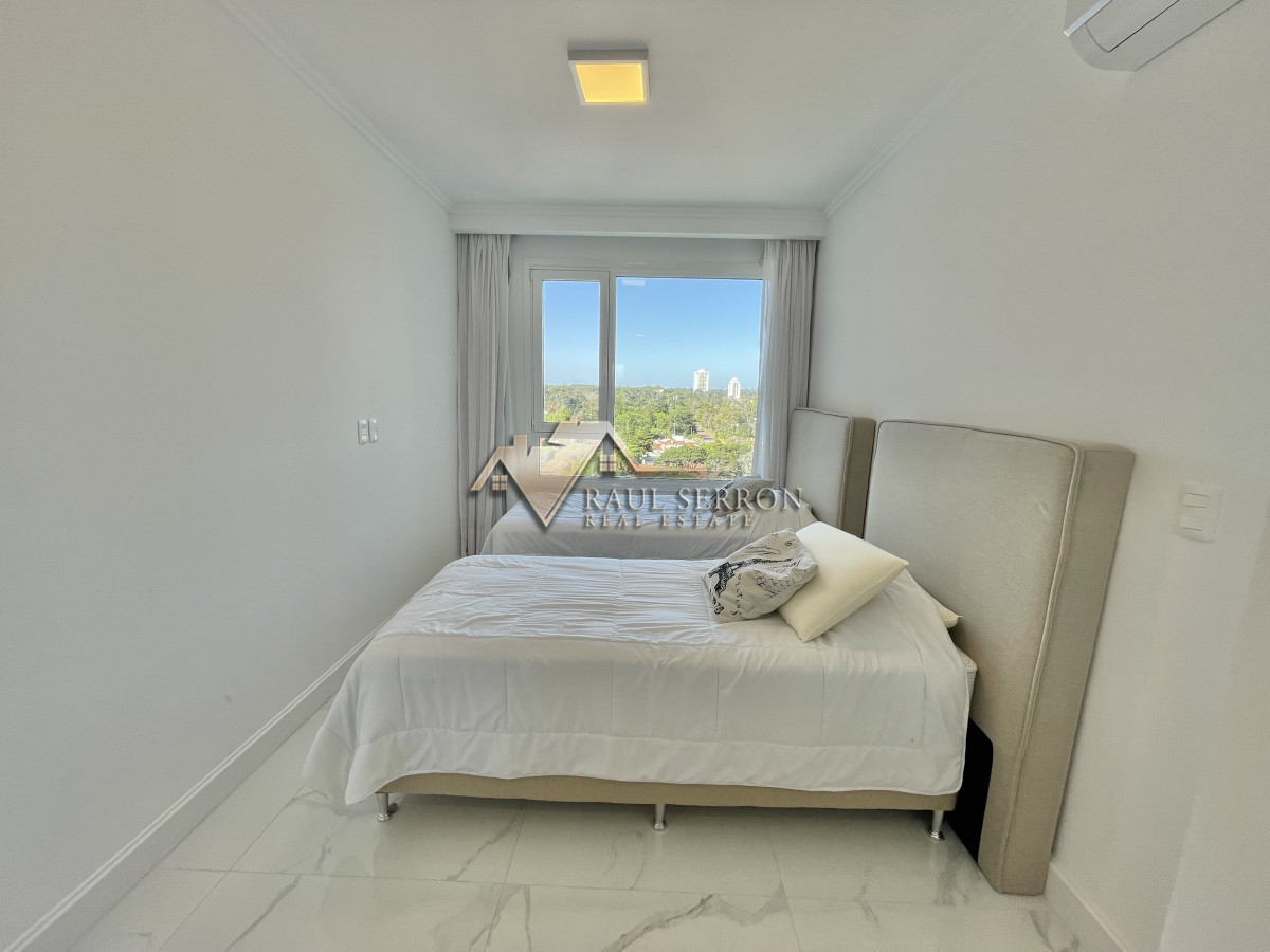 Apartamento ID.4452 - PARAMOUNT PUNTA DEL ESTE VENTA DE APARTAMENTO 3 SUITES 