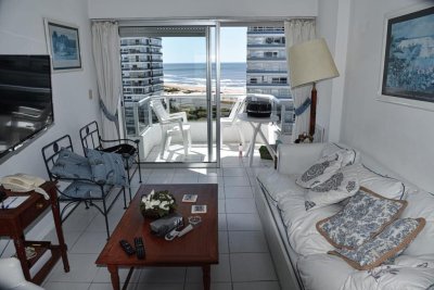En venta y alquiler apartamento de 3 dormitorios en Punta del Este