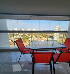 MIAMI BOULEVARD PUNTA DEL ESTE VENTA DE 2 DORMITORIOS Y ALQUILER EN MANSA