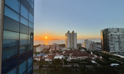 ART BOULEVARD PUNTA DEL ESTE APARTAMENTO EN VENTA DE 3 DORMITORIOS + DEPENDENCIA