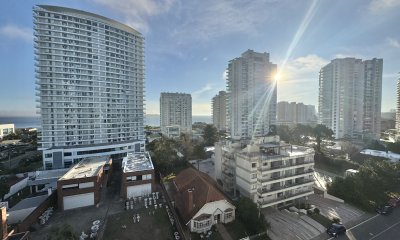 VENTA DE APARTAMENTO DE 2 DORMITIORIOS ZONA MANSA ENJOY PUNTA DEL ESTE