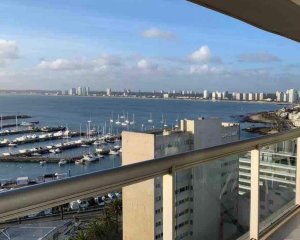 VENTA DE APARTAMENTO DE 3 DORMITORIOS EN PENINSULA PUNTA DEL ESTE