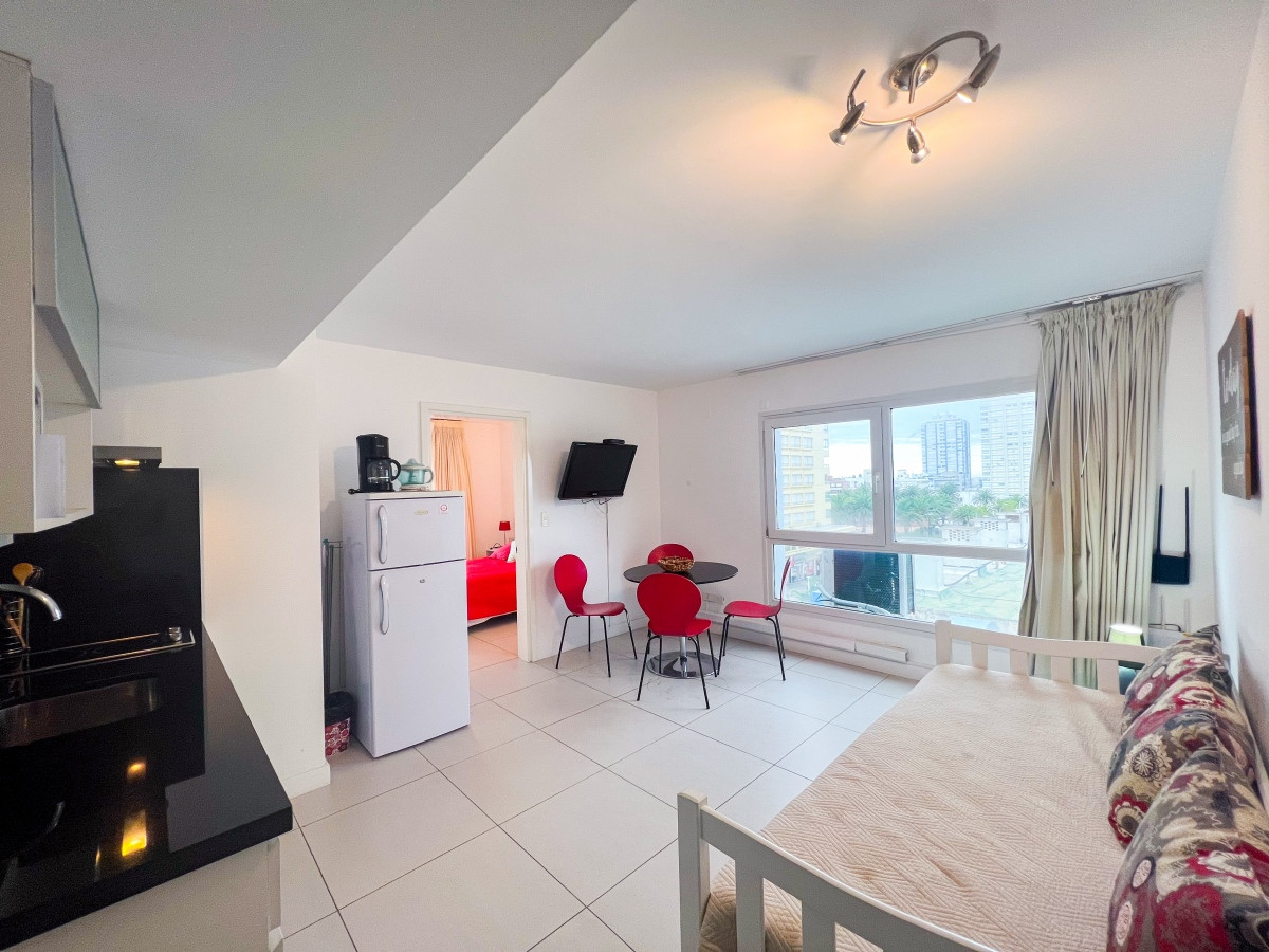 Apartamento de 1 dormitorio en venta y alquiler, Peninsula Punta del Este 