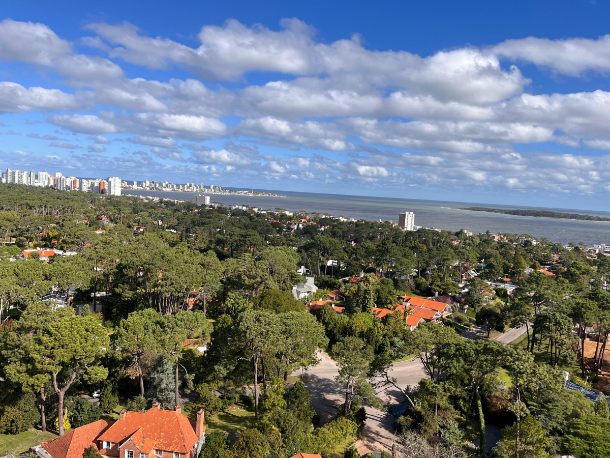 OCEAN DRIVE COUNTRY PUNTA DEL ESTE VENTA DE APARTAMENTO DE 2 DORMITORIOS EN ROOSEVELT 