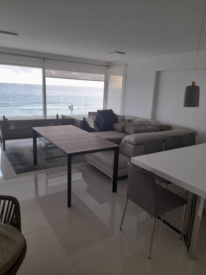 Venta de PentHouse  primera linea de la mansa