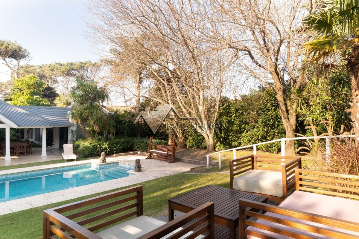Casa ID.3454 - CASA EN VENTA Y ALQUILER DE 7 DORMITORIOS EN MONTOYA LA BARRA