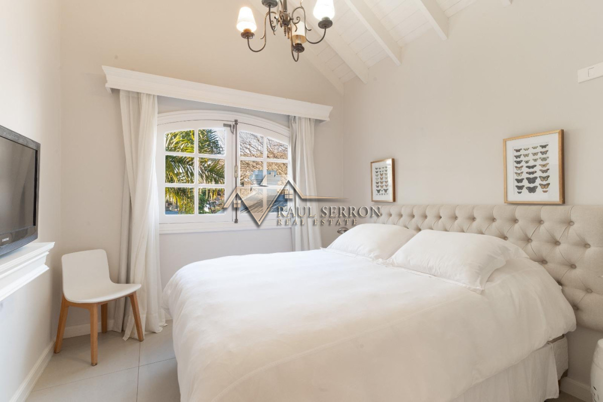 Casa ID.3454 - CASA EN VENTA Y ALQUILER DE 7 DORMITORIOS EN MONTOYA LA BARRA