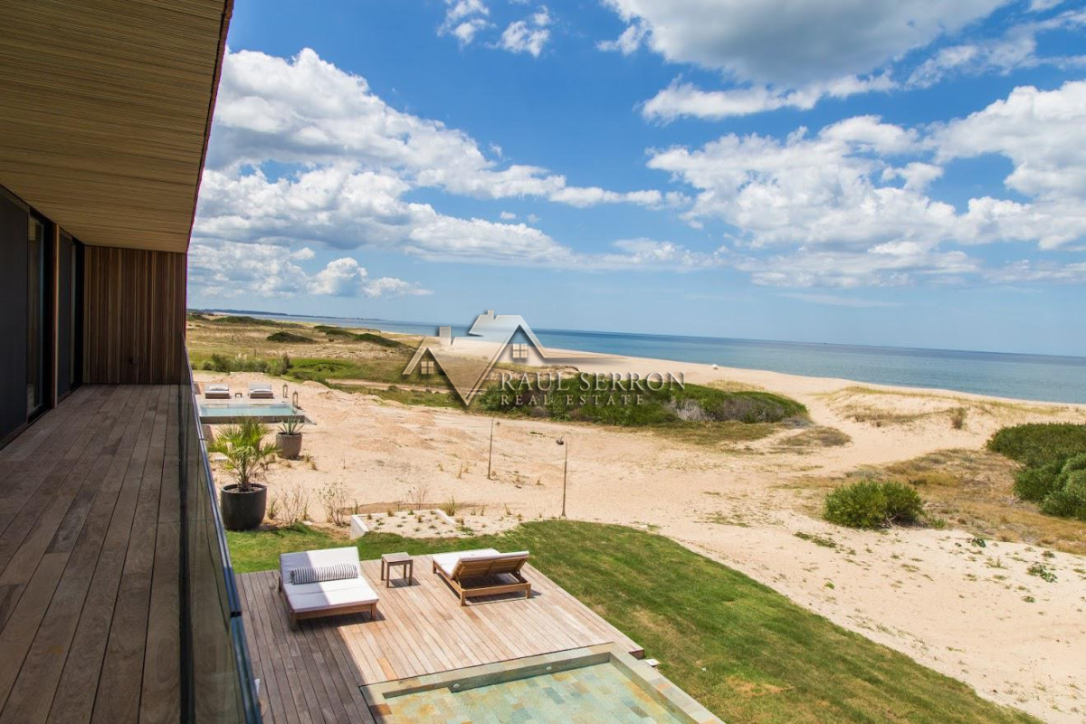 Casa ID.3453 - HERMOSA CASA EN VENTA Y ALQUILER EN SAN VICENTE JOSÉ IGNACIO 5 DORMITORIOS 