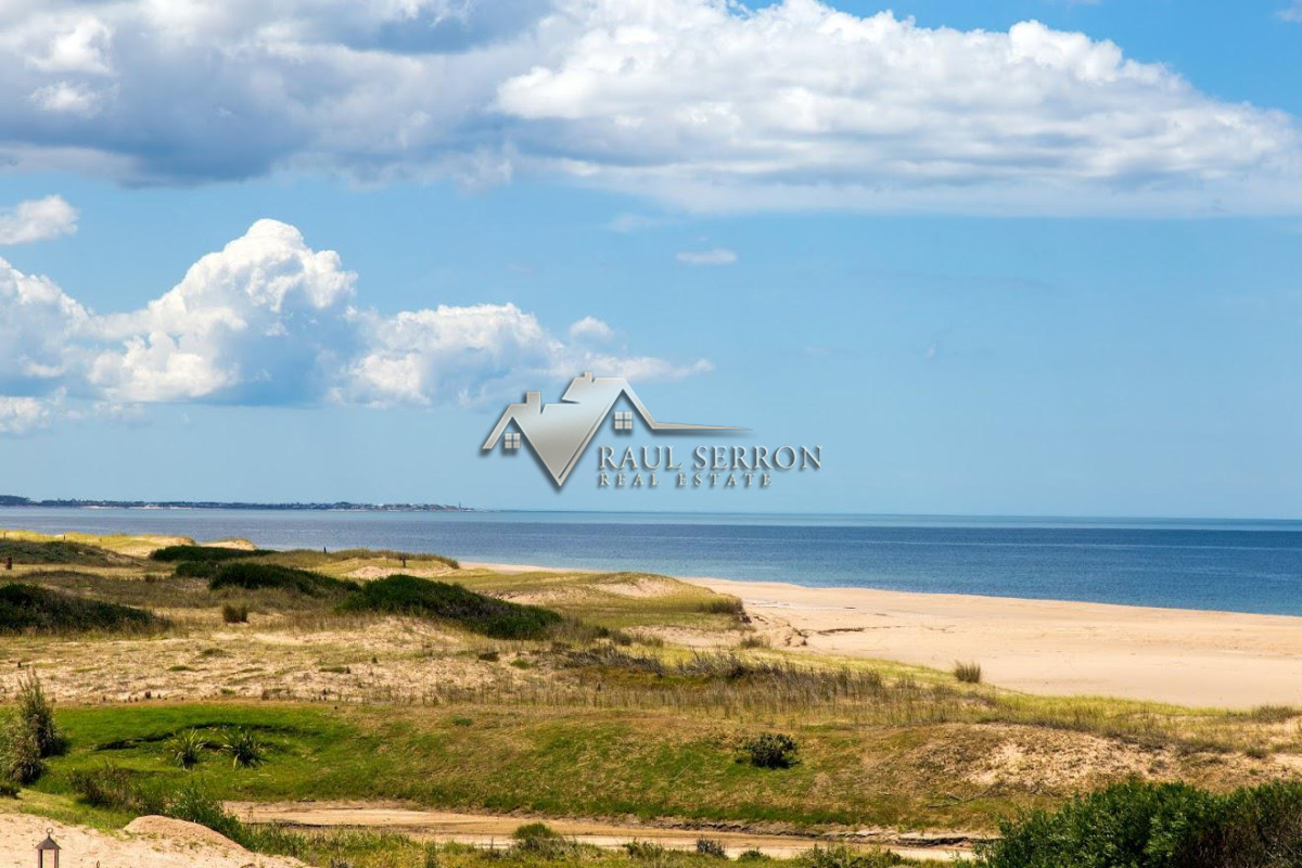 Casa ID.3453 - HERMOSA CASA EN VENTA Y ALQUILER EN SAN VICENTE JOSÉ IGNACIO 5 DORMITORIOS 