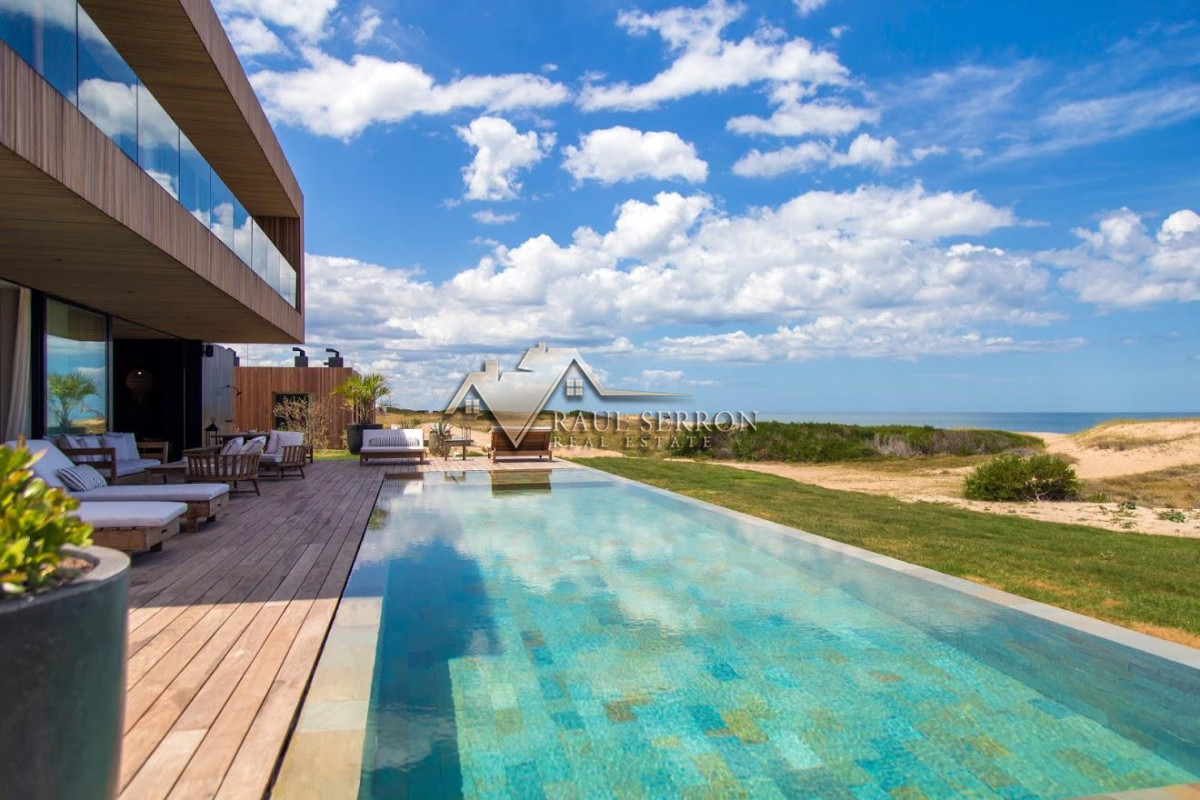 Casa ID.3453 - HERMOSA CASA EN VENTA Y ALQUILER EN SAN VICENTE JOSÉ IGNACIO 5 DORMITORIOS 