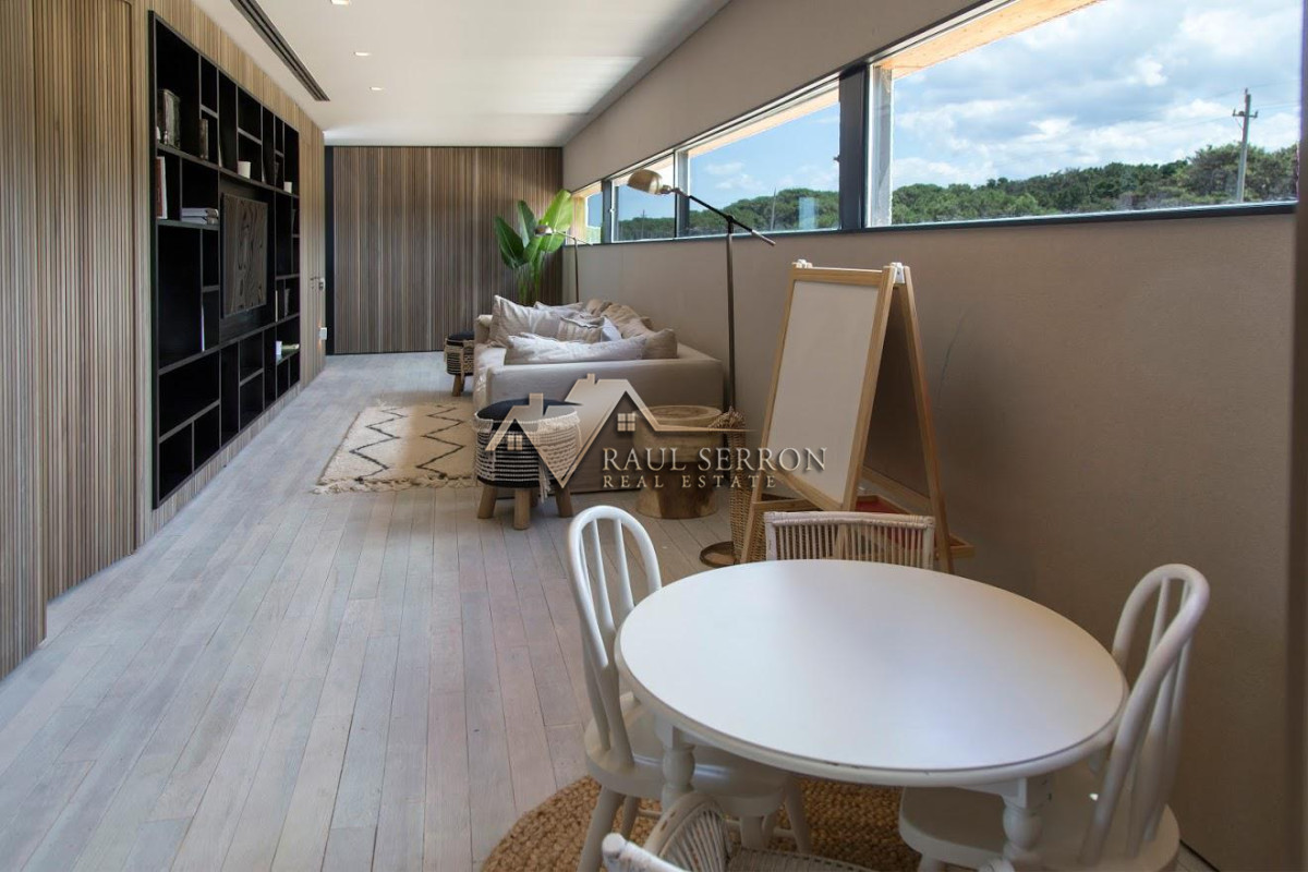 Casa ID.3453 - HERMOSA CASA EN VENTA Y ALQUILER EN SAN VICENTE JOSÉ IGNACIO 5 DORMITORIOS 