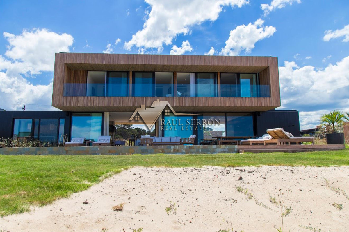 Casa ID.3453 - HERMOSA CASA EN VENTA Y ALQUILER EN SAN VICENTE JOSÉ IGNACIO 5 DORMITORIOS 