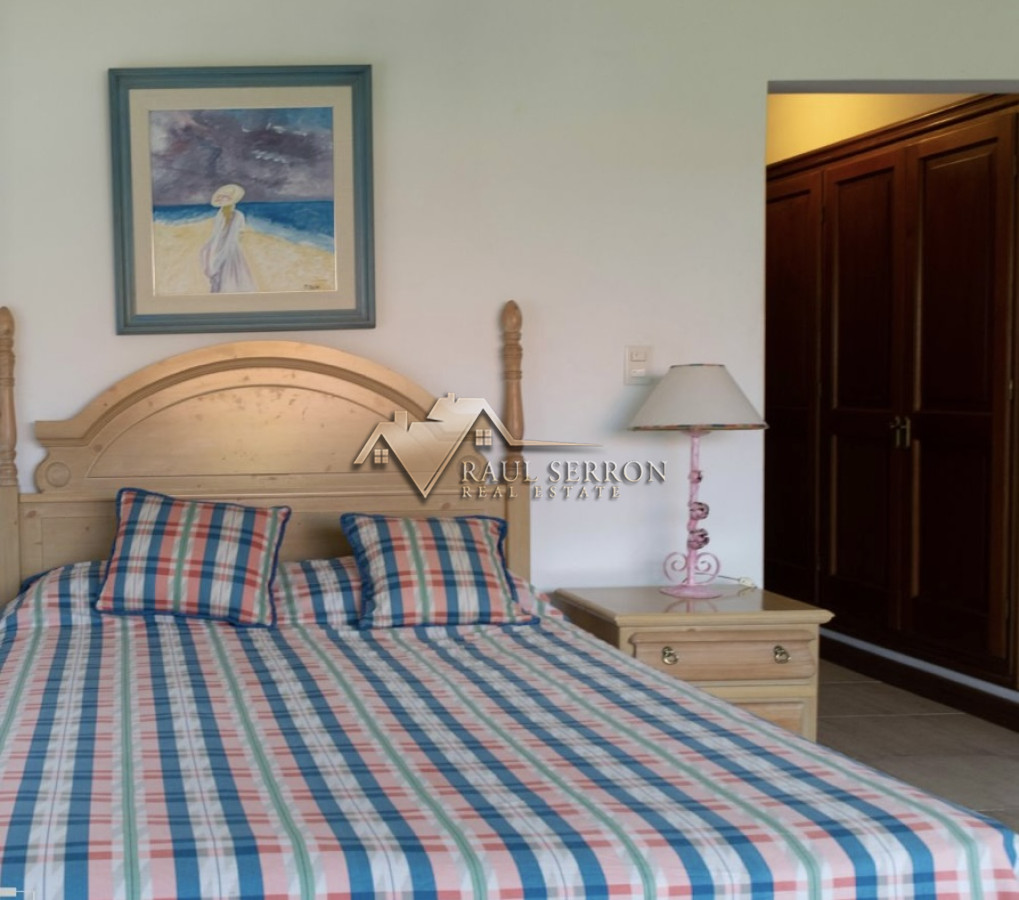 Casa ID.3531 - CASA EN VENTA Y ALQUILER TEMPORAL DE 5 DORMITORIOS EN SUITE Y DEPENDENCIA DE SERVICIO
