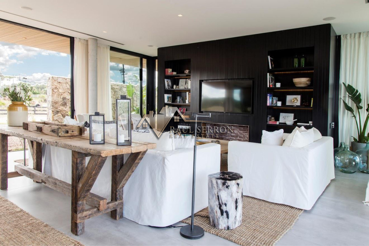 Casa ID.3453 - HERMOSA CASA EN VENTA Y ALQUILER EN SAN VICENTE JOSÉ IGNACIO 5 DORMITORIOS 