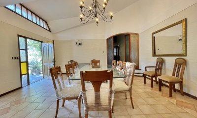VENTA DE CASA DE 3 DORMITORIOS A METROS DE COLEGIO ZONA JARDINES DE CORDOBA PUNTA DEL ESTE