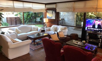 ALQUILER TEMPORAL DE CASA DE 5 SUITES + SERVICIO EN MANSA PUNTA DEL ESTE