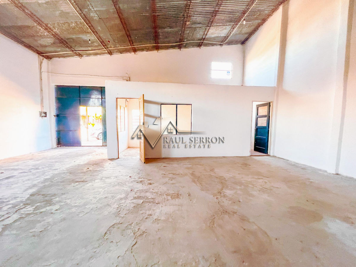 Local Comercial ID.1038 - Local - Maldonado