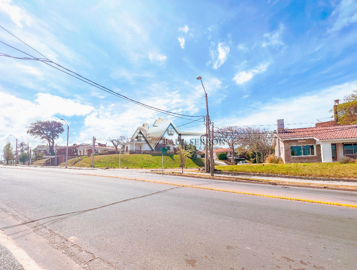 Local Comercial ID.1055 - Local - Playa Mansa