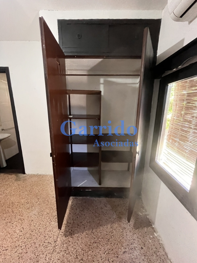 Casa ID.3464 - VENDO CASA ACONDICIONADA PARA RESTAURANTE O COMERCIO CENTRO MALDONADO
