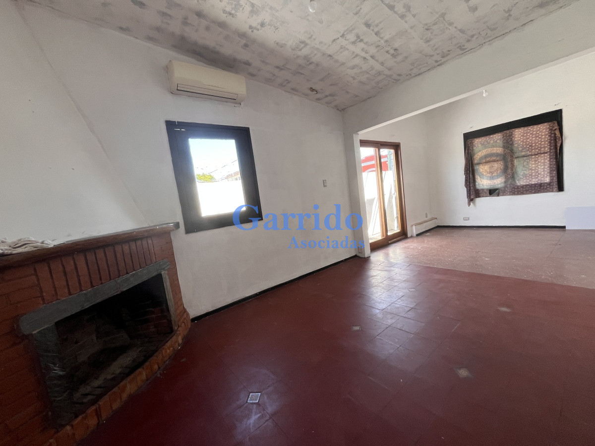 Casa ID.3464 - VENDO CASA ACONDICIONADA PARA RESTAURANTE O COMERCIO CENTRO MALDONADO