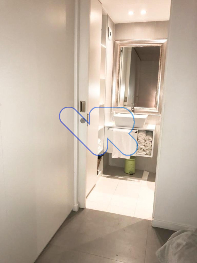 Apartamento ID.15 - VENDO 2 Dormitorios, 2 Baños,  Planta De Diseño Muy Luminoso Con Terraza