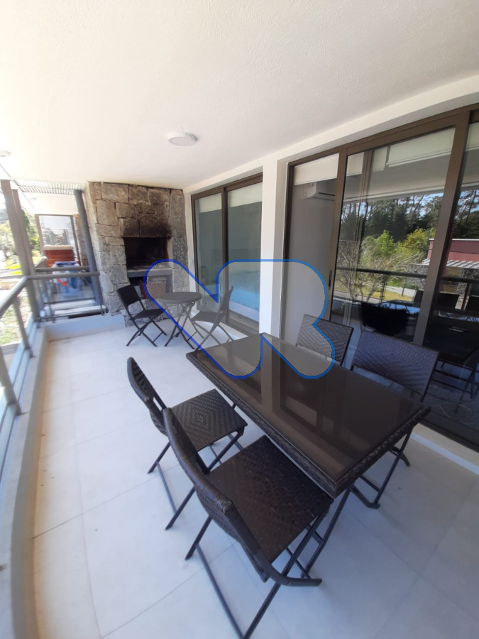 Apartamento ID.40 - VENDO DEPTO MODERNO 2 DORM, 1 BAÑO y 1 TOALETTE CON PARRILLERO Y PISCINA
