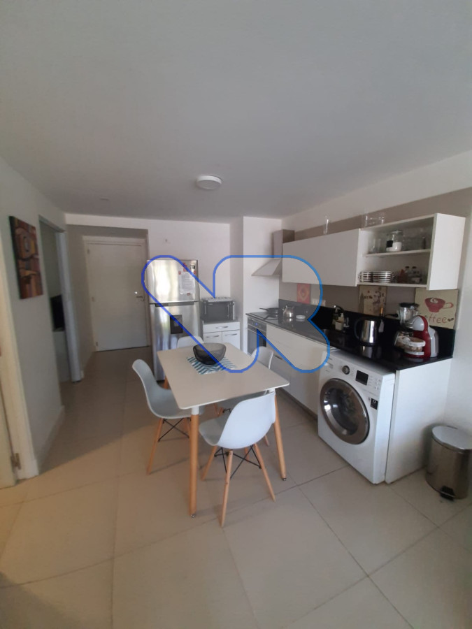 Apartamento ID.40 - VENDO DEPTO MODERNO 2 DORM, 1 BAÑO y 1 TOALETTE CON PARRILLERO Y PISCINA