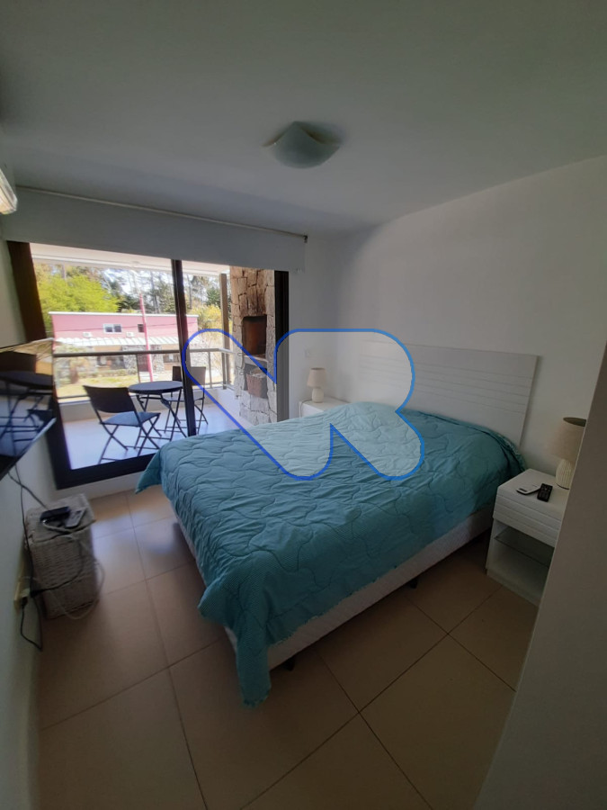 Apartamento ID.40 - VENDO DEPTO MODERNO 2 DORM, 1 BAÑO y 1 TOALETTE CON PARRILLERO Y PISCINA
