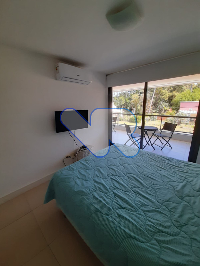 Apartamento ID.40 - VENDO DEPTO MODERNO 2 DORM, 1 BAÑO y 1 TOALETTE CON PARRILLERO Y PISCINA