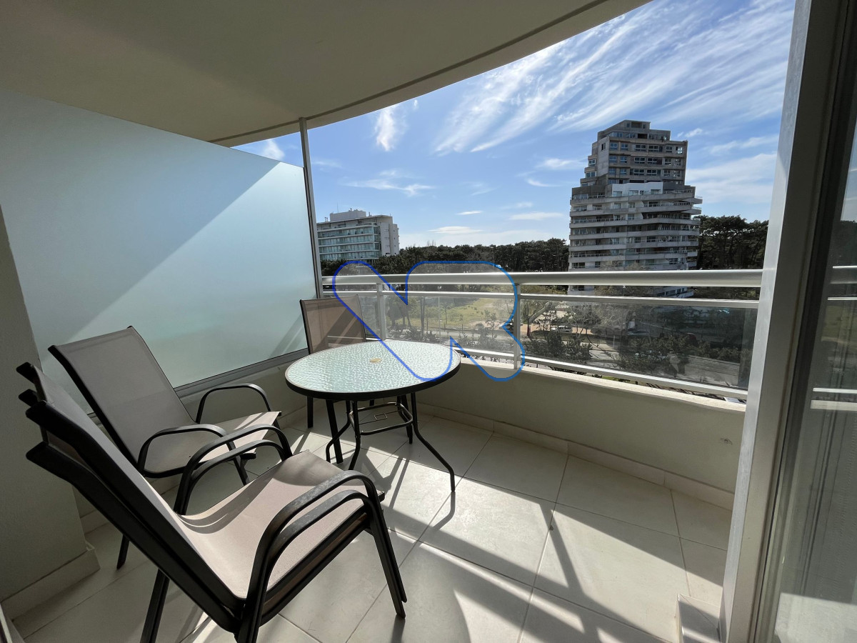 Apartamento ID.54 - Alquilo temporada apartamento, 2 dormitorios, 2 baños, con excelentes Amenities!!