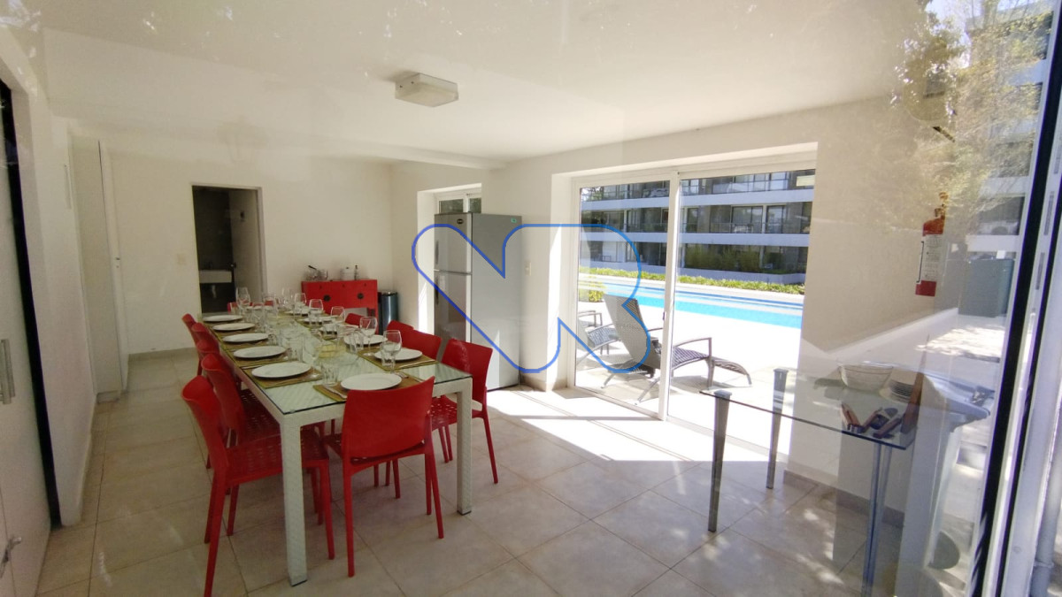 Apartamento ID.40 - VENDO DEPTO MODERNO 2 DORM, 1 BAÑO y 1 TOALETTE CON PARRILLERO Y PISCINA
